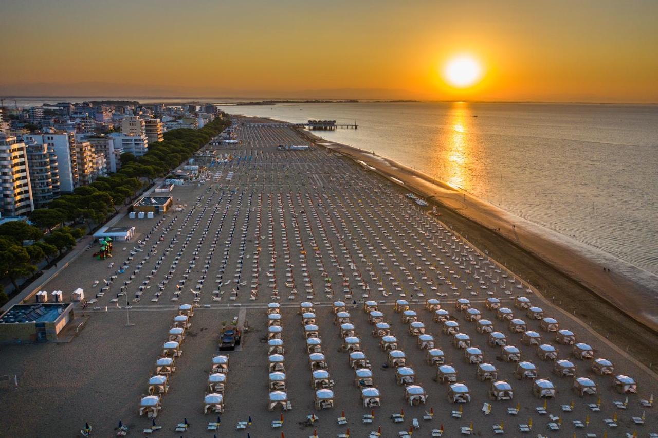 Appartamenti Lucerna Lignano Sabbiadoro Esterno foto