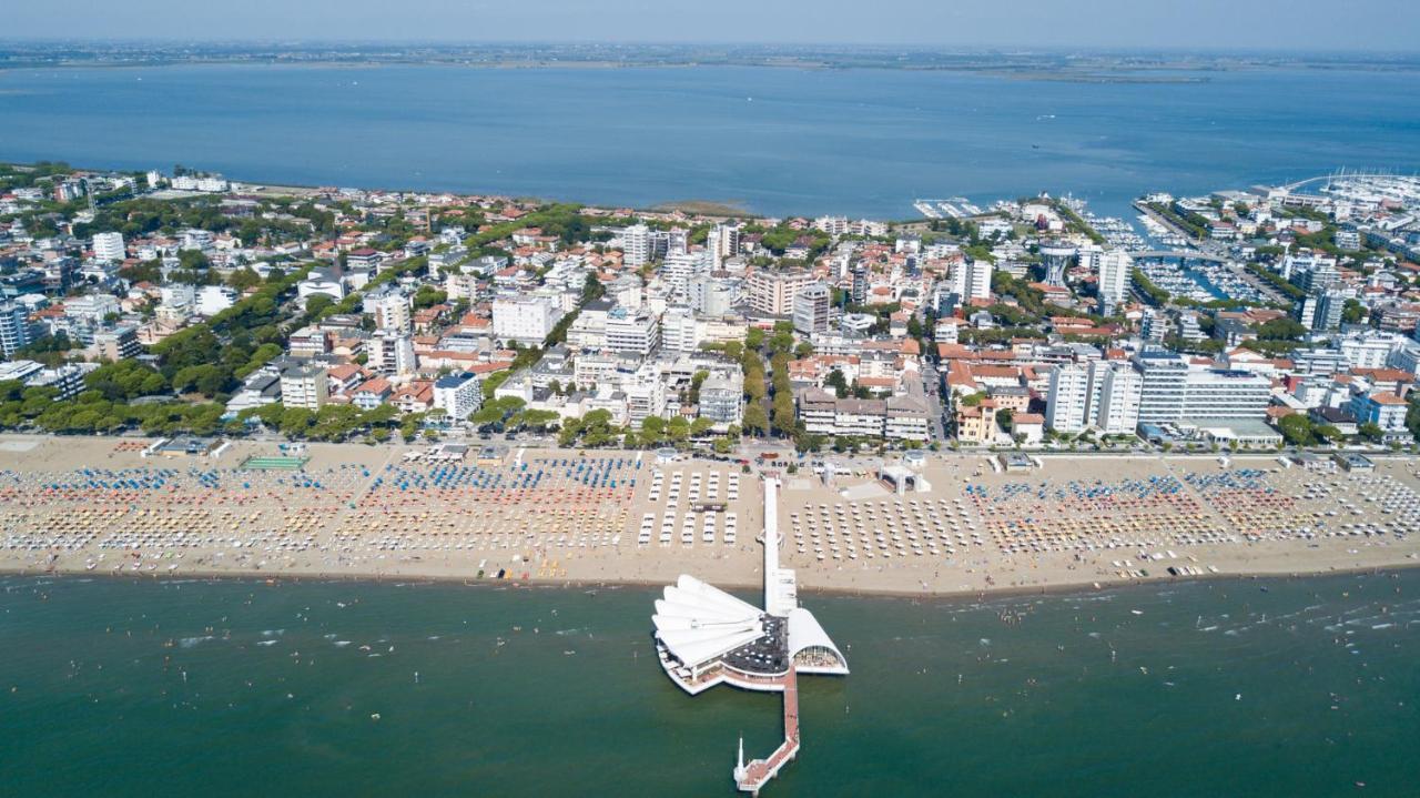 Appartamenti Lucerna Lignano Sabbiadoro Esterno foto
